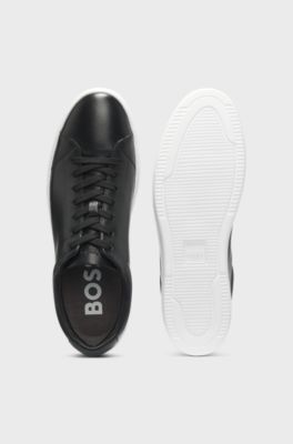 Low-top trainers in nappa leather, Black