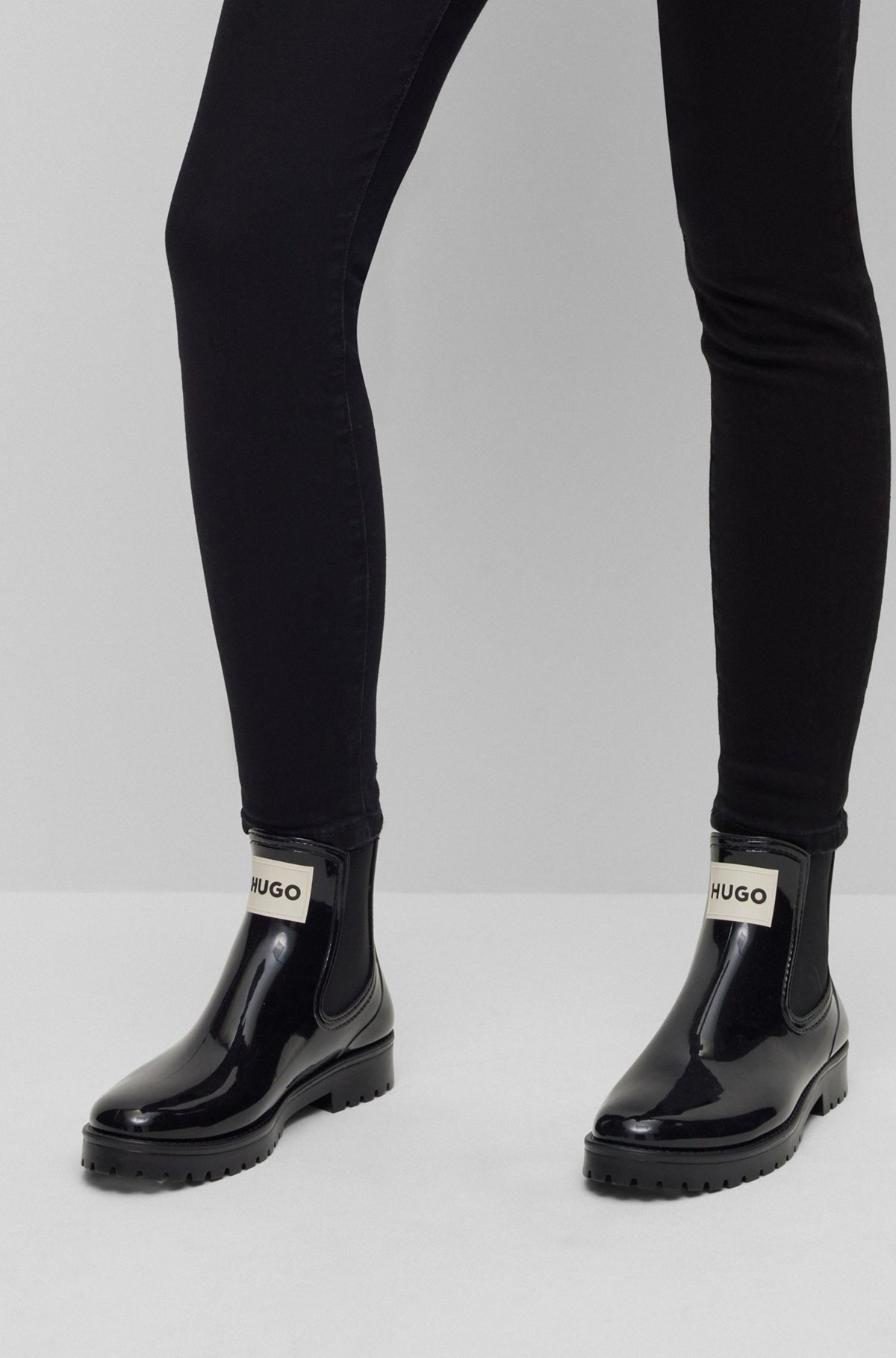 Glossy Chelsea rain boots with logo patch, Black