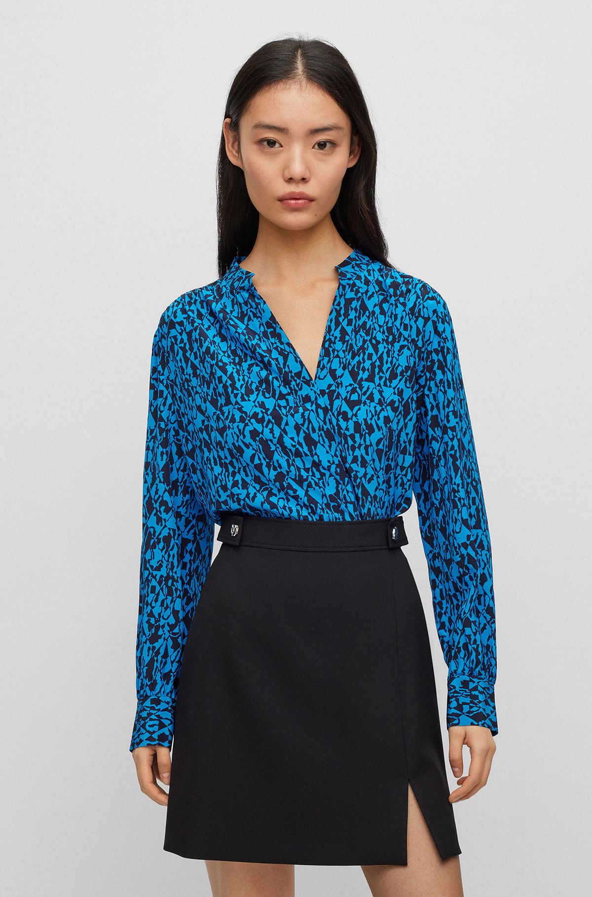 Regular-fit blouse in silk with seasonal print, Patterned