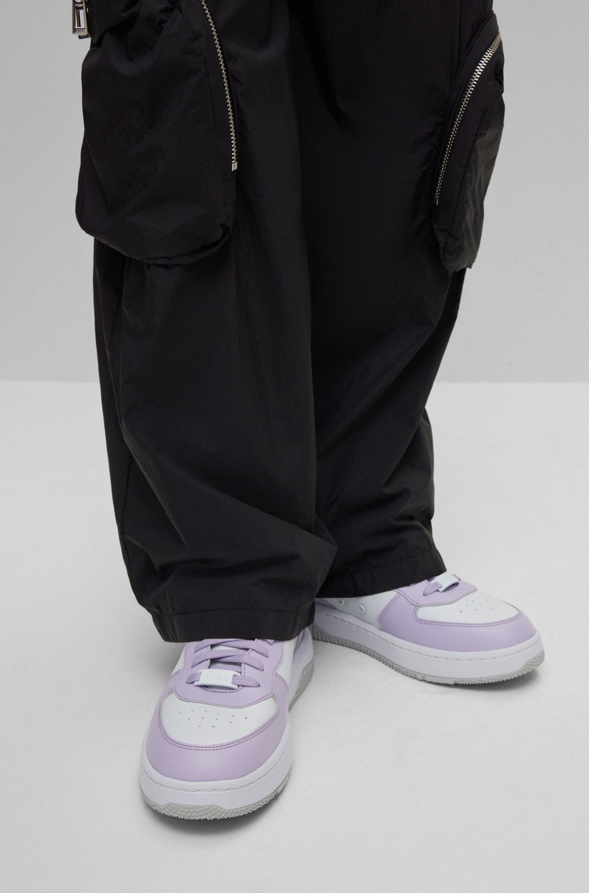 Кроссовки пастельных оттенков с логотипом на заднике, Светло-фиолетовый