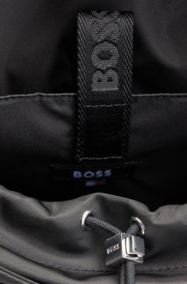 BOSS - フラップクロージャーバックパック リサイクルファブリック