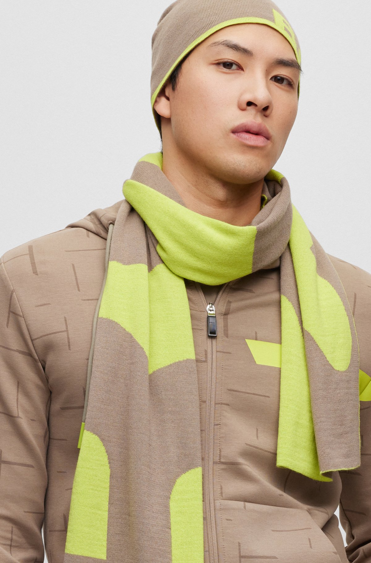 Logo-jacquard scarf blended with wool, Light Green