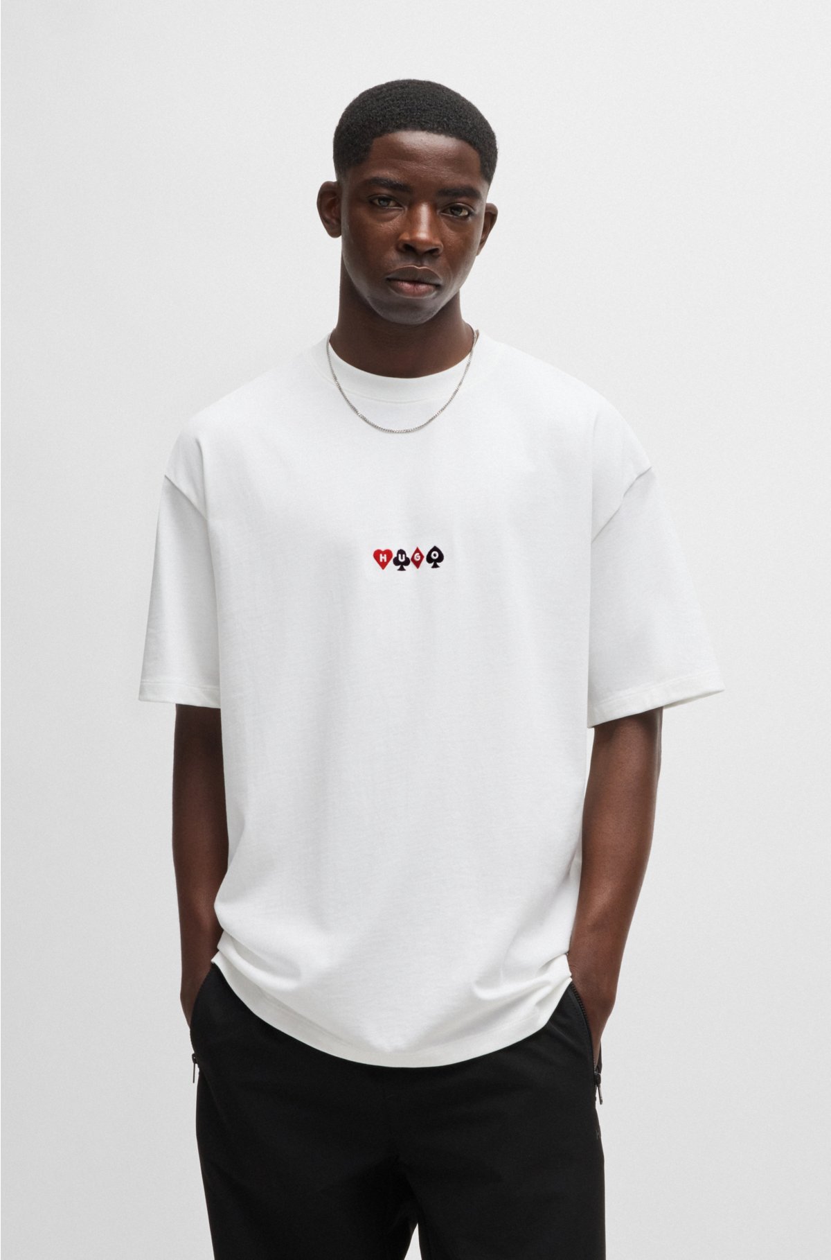 HUGO - オーバーサイズフィット Tシャツ コットン トランプアートワーク
