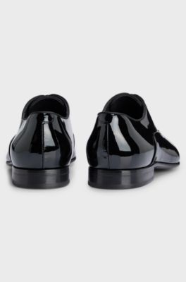Patent leather Oxford shoes with a pointed shape, Black