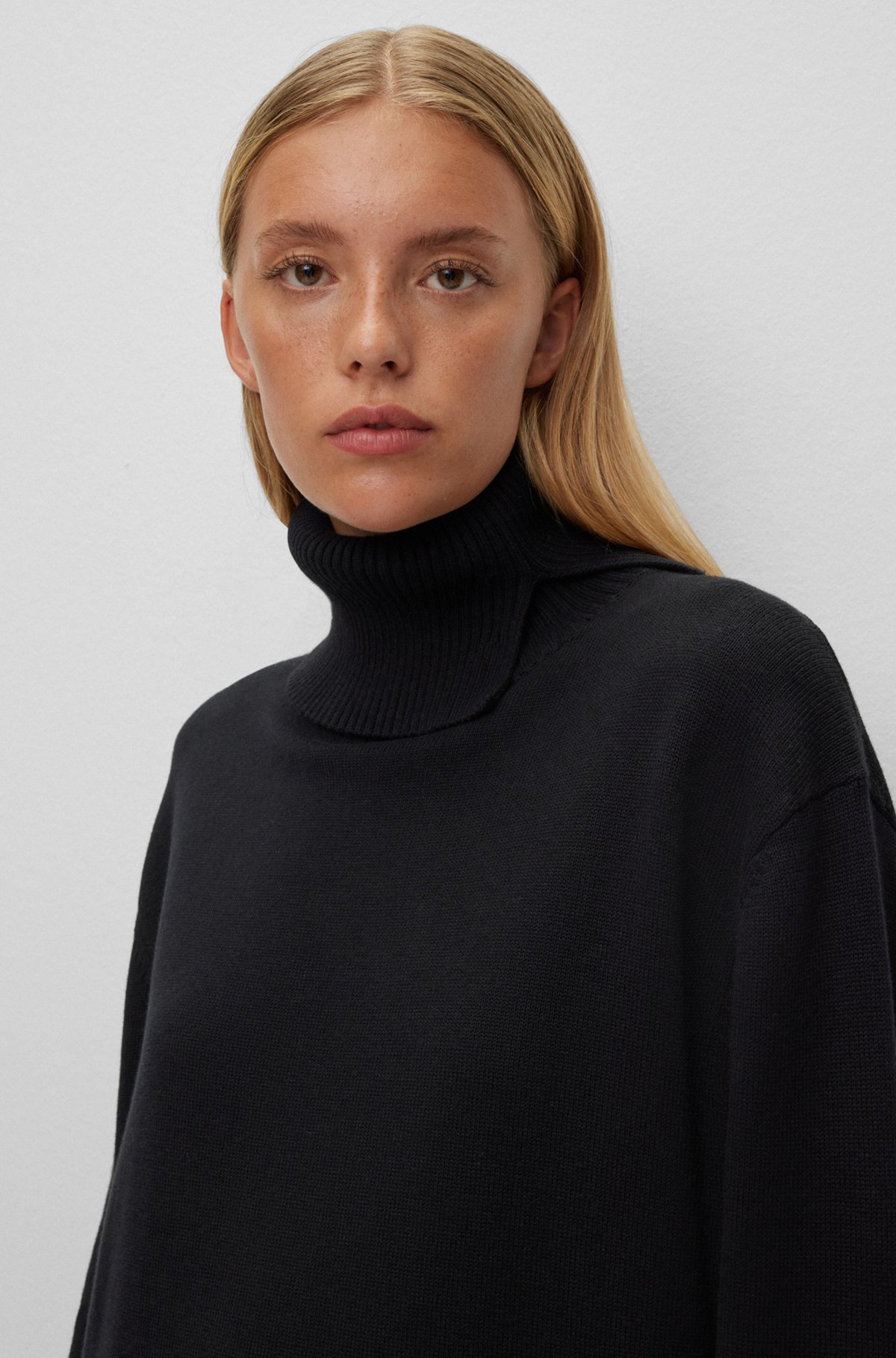 Rollneck dress in cotton and virgin wool, Black