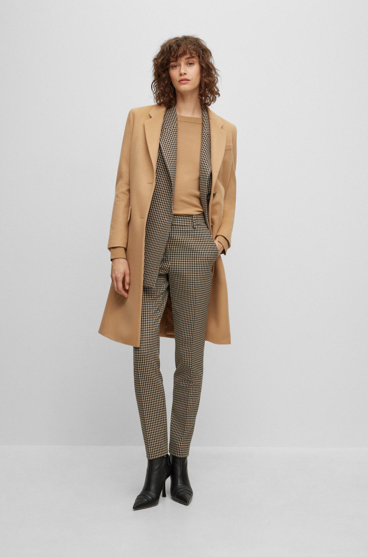 Slim-fit coat in virgin wool and cashmere, Beige