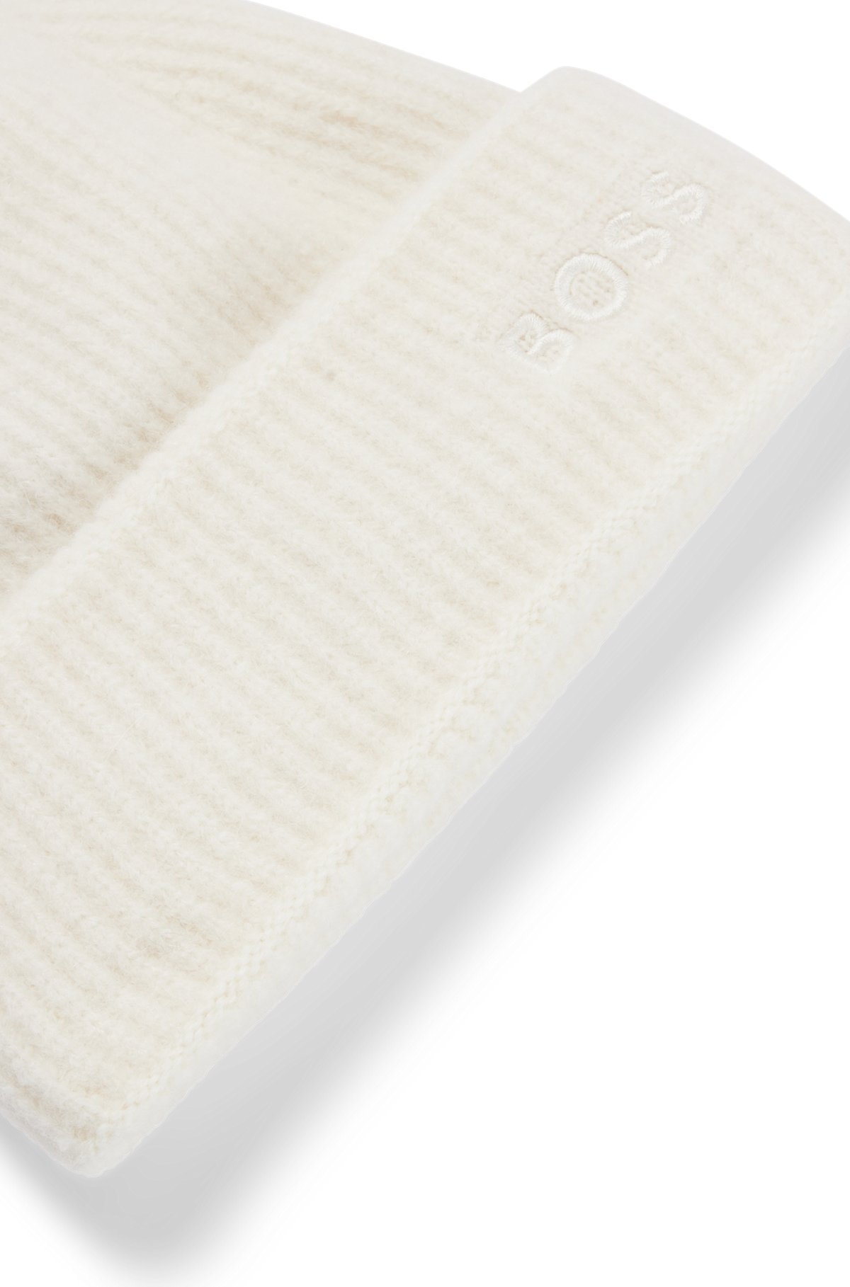 Ribbed beanie hat with embroidered logo, White