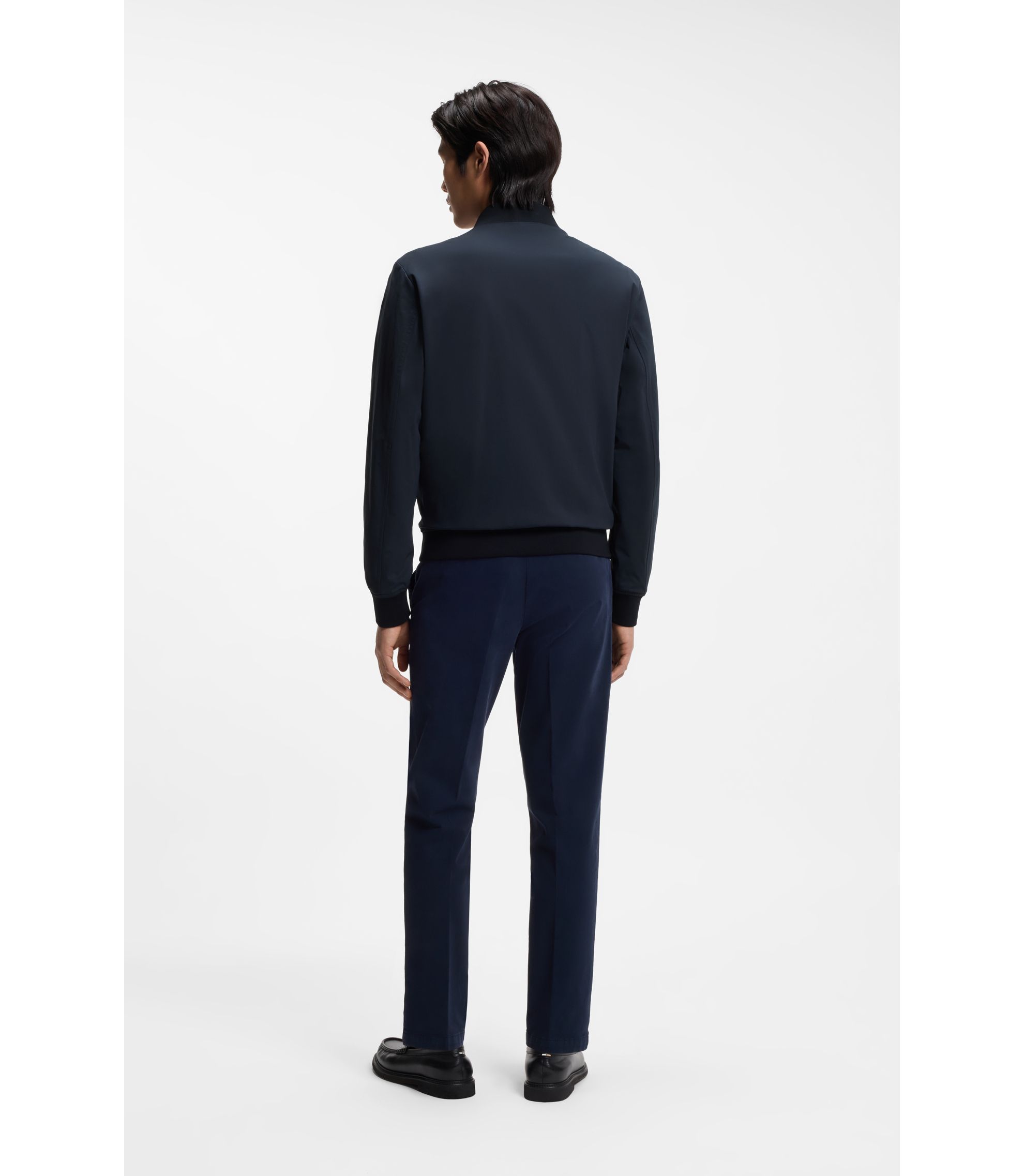 hbeu50502507_404_360?wid=1980&