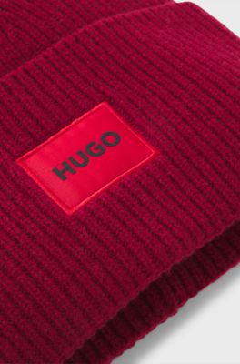 All-gender logo beanie hat in a wool blend, Dark Red