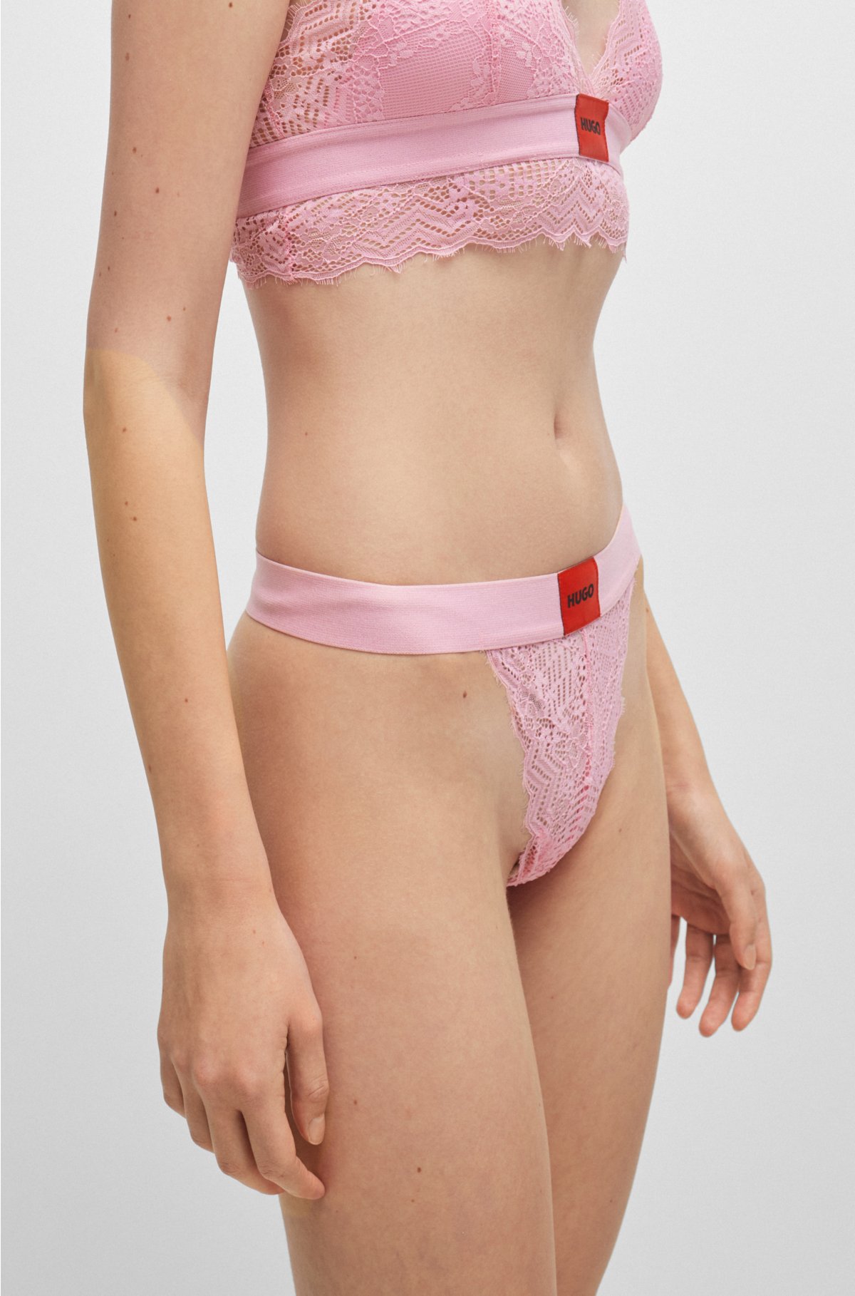 HUGO - Thong in geometric lace with red logo label