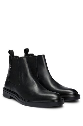Leather Chelsea boots with signature-stripe detail, Black