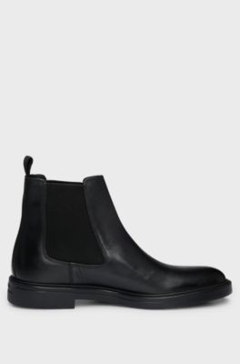 Leather Chelsea boots with signature-stripe detail, Black