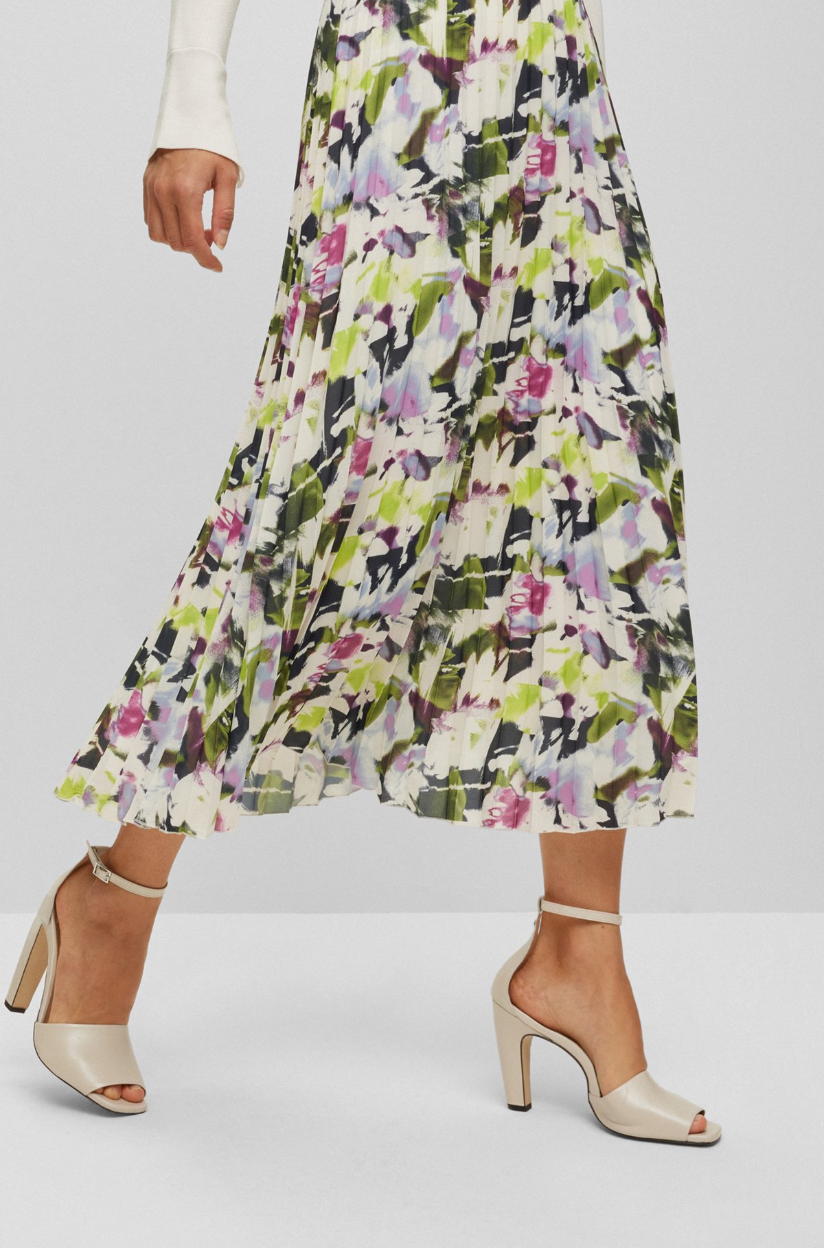 Relaxed-fit skirt with plissé pleats, Patterned