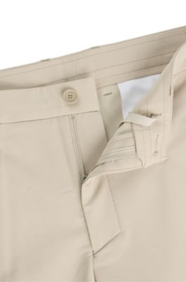 BOSS - Slim-Fit Shorts aus bügelleichtem Vier-Wege-Stretch