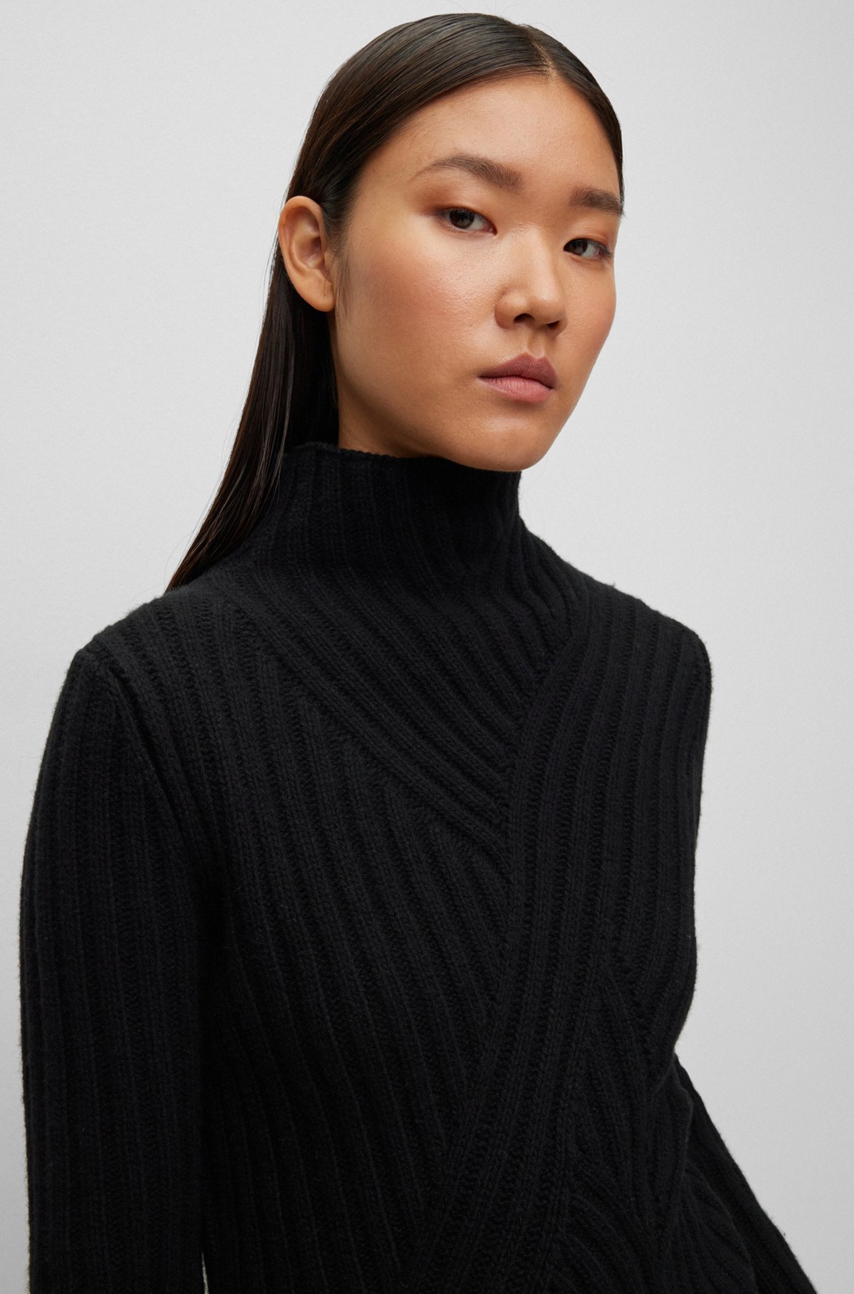Funnel-neck sweater in virgin wool and cashmere, Black