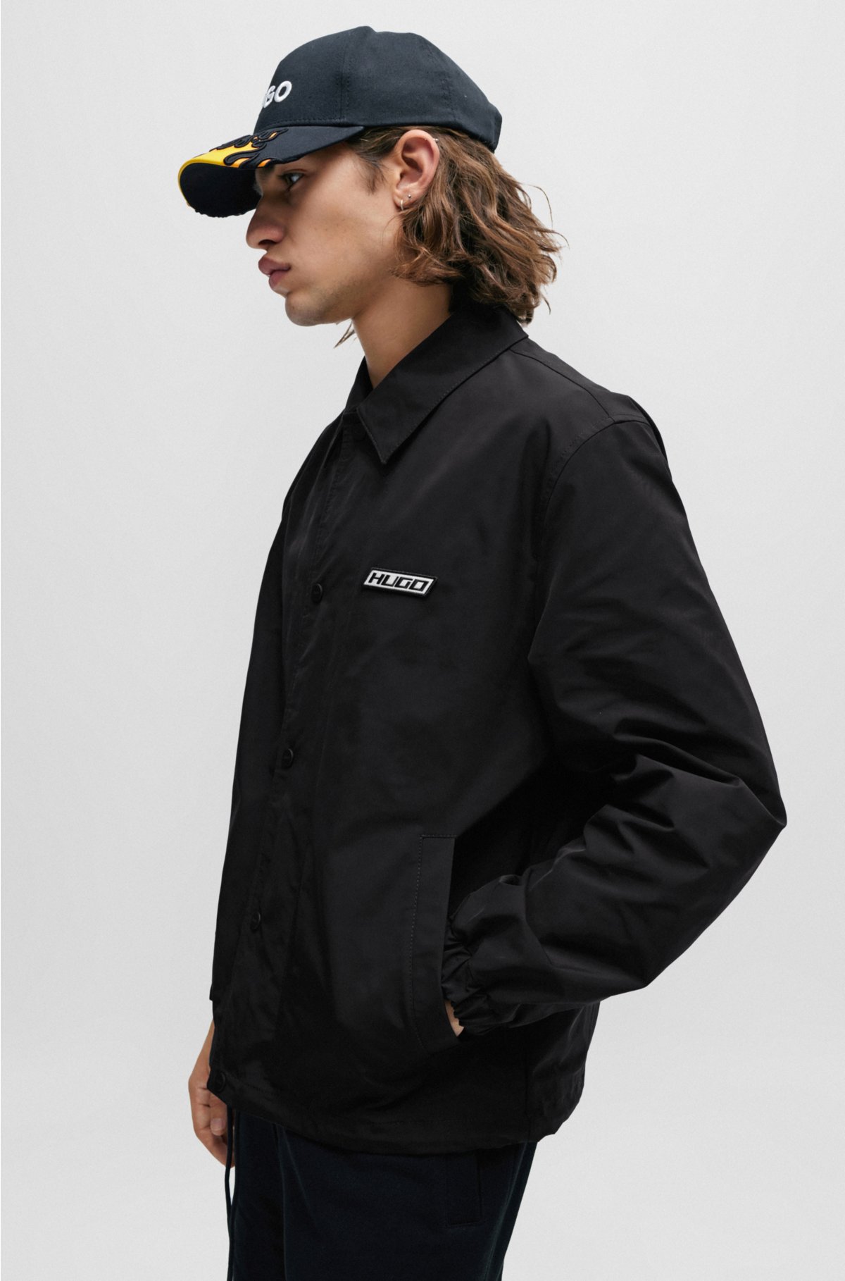 Water-repellent coach jacket with logo badge, Black