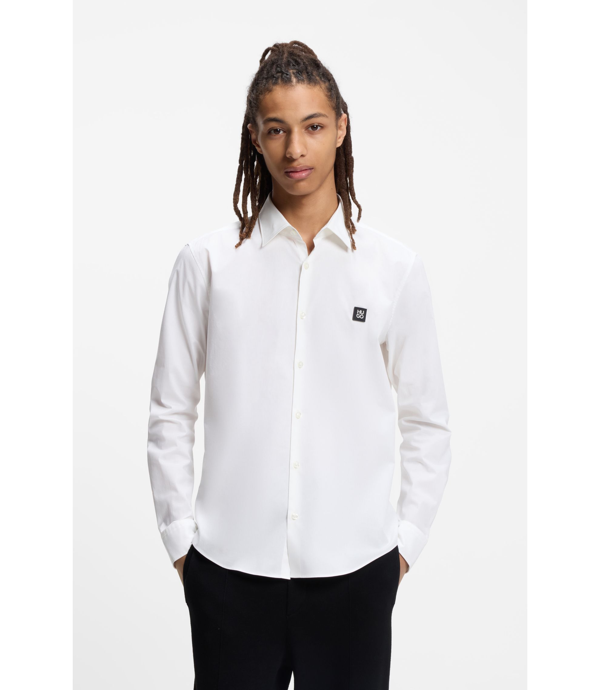 Slim-Fit Hemd aus Stretch-Baumwoll-Canvas