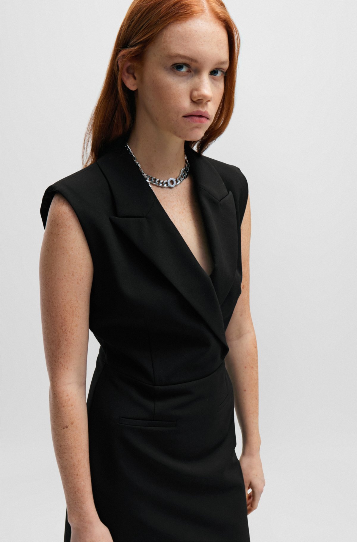Slim-fit tailored dress with lapels and logo patch, Black