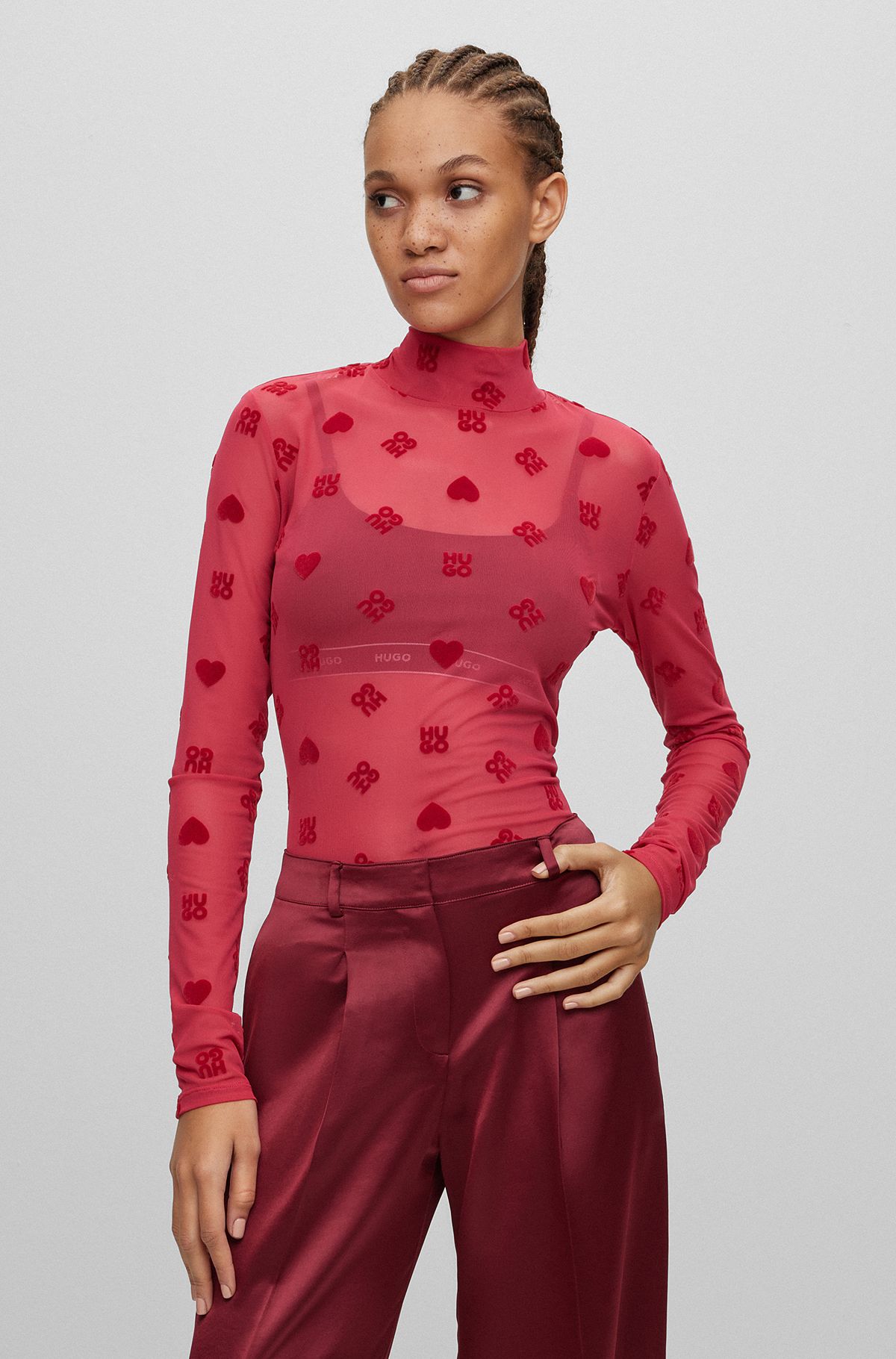 Printed slim-fit top in stretch mesh, Patterned