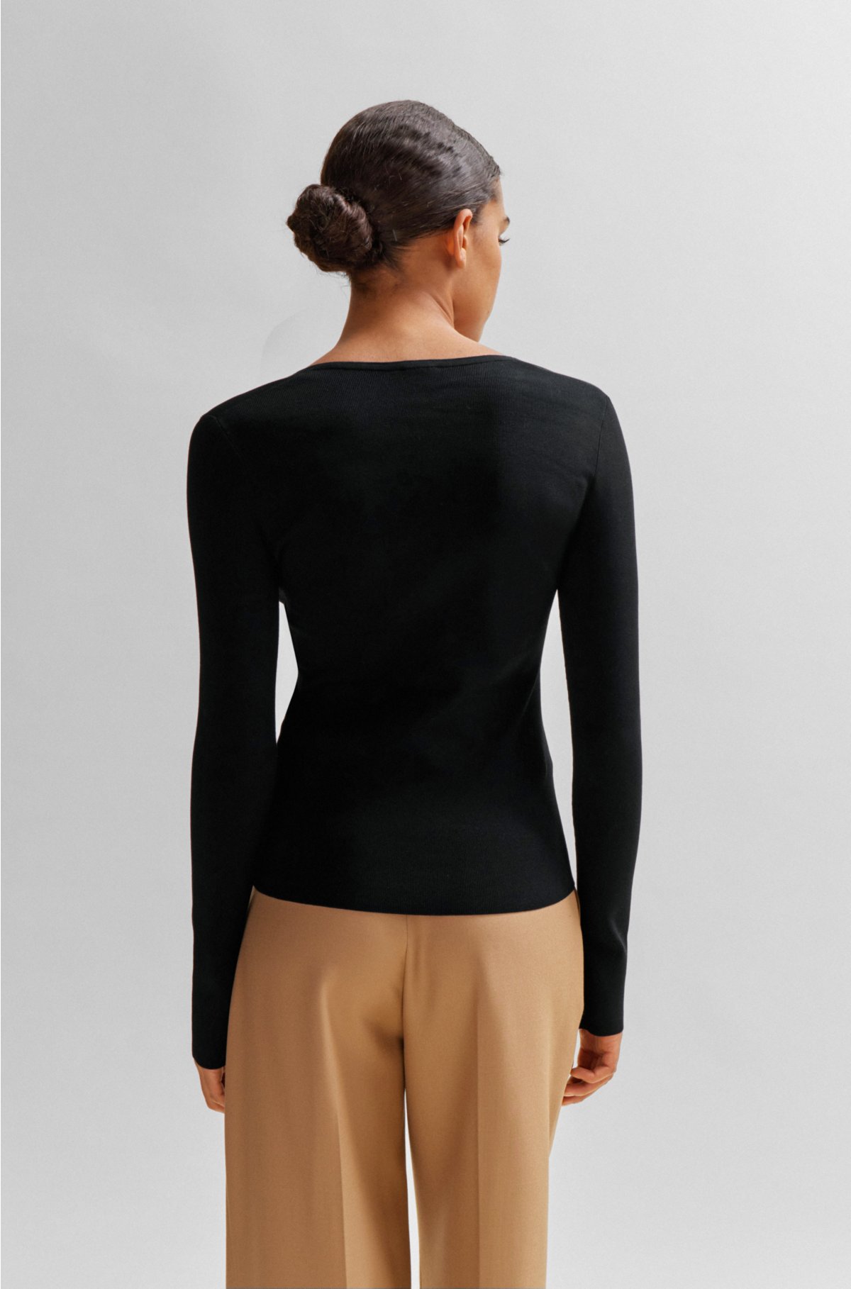 Knitted sweater with a ribbed structure, Black