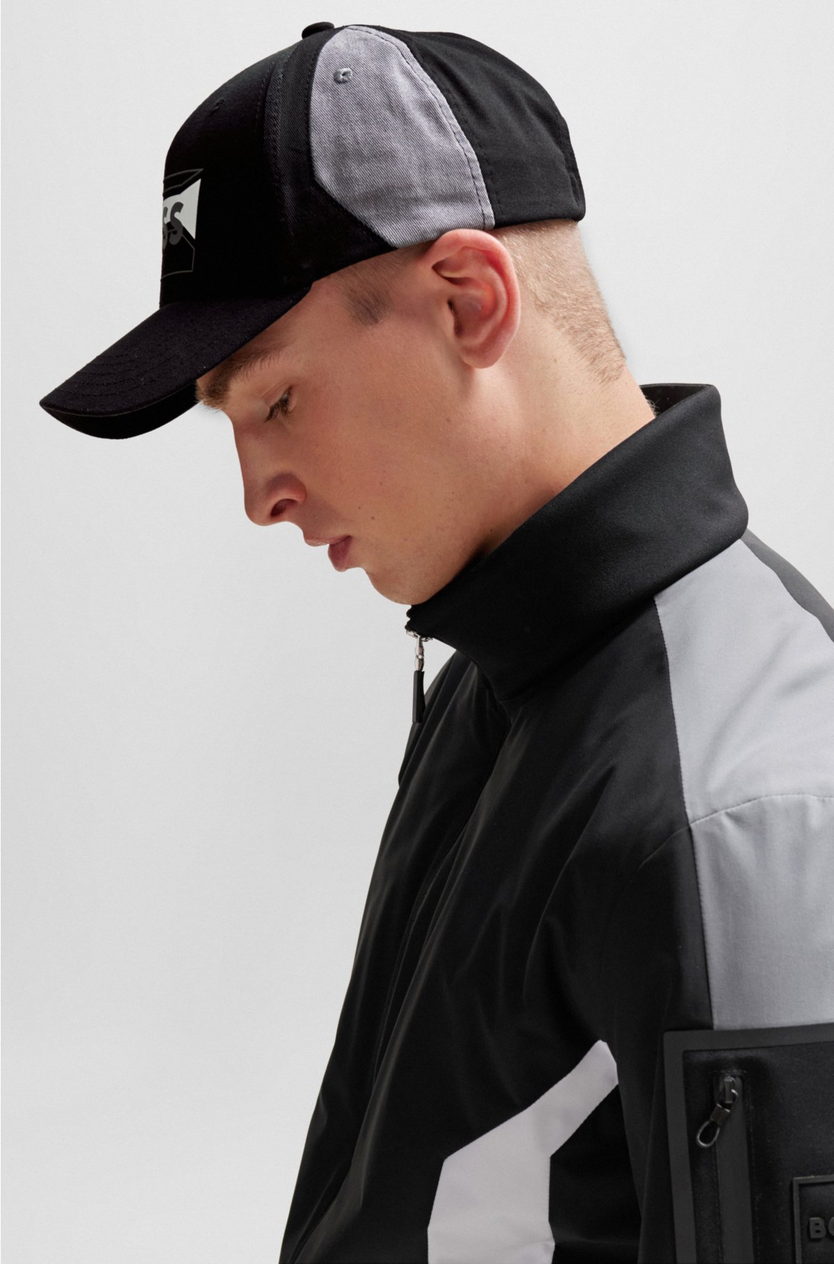 Cotton-twill cap with contrasting seasonal logo, Black