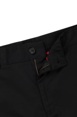 Bermuda regular fit con gamba aderente e tasche con bottoni, Nero