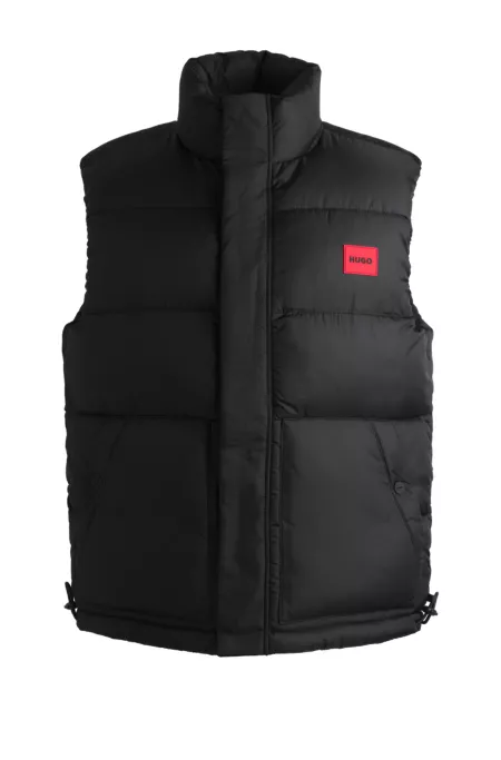 Water-repellent gilet with red logo label