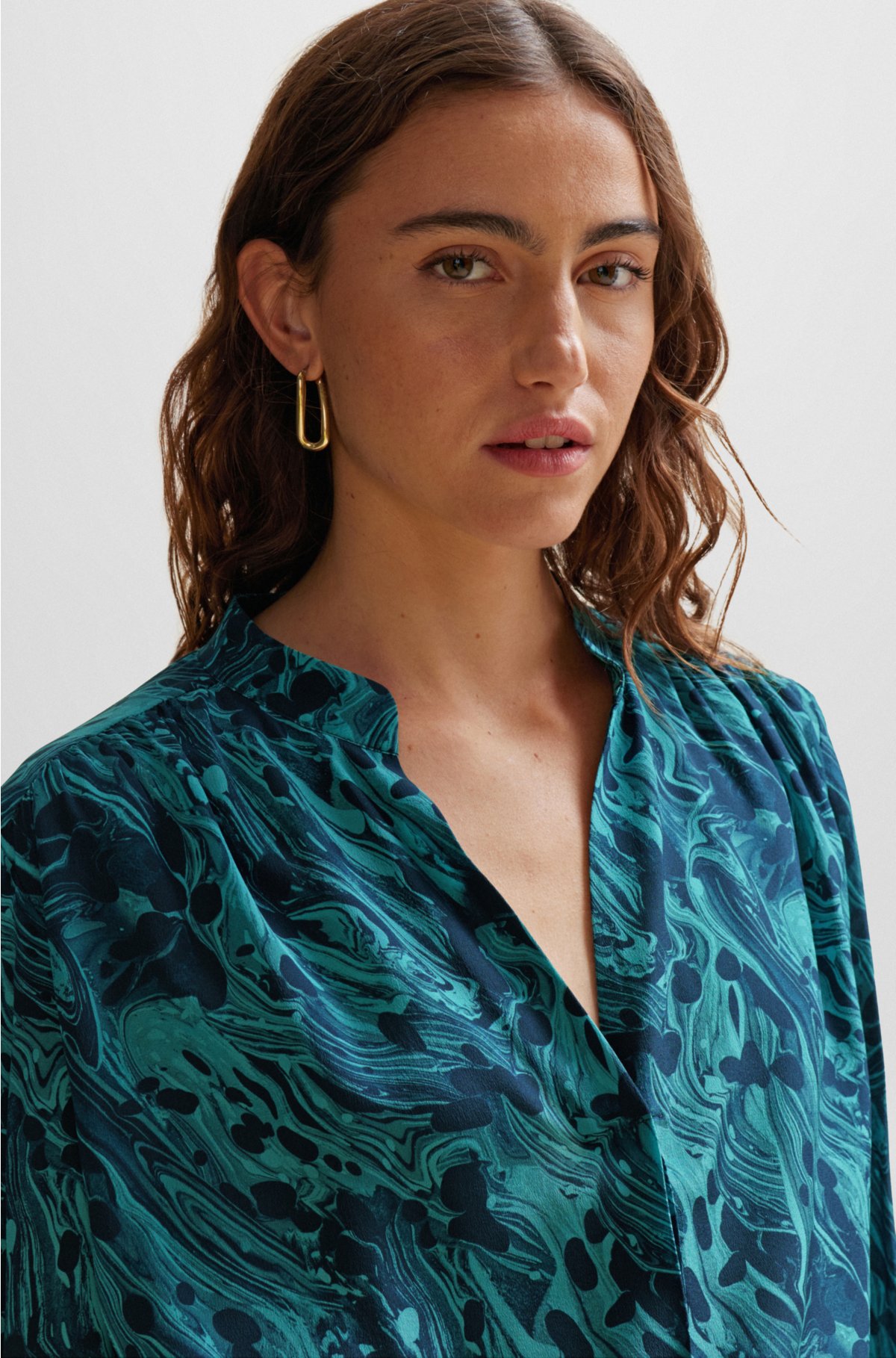 Regular-fit blouse in digitally printed silk, Blue Patterned