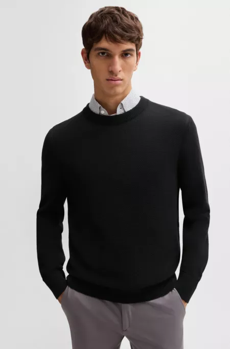 Micro-structured sweater in cotton