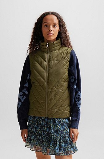 Water-repellent slim-fit gilet with quilting, Dark Green
