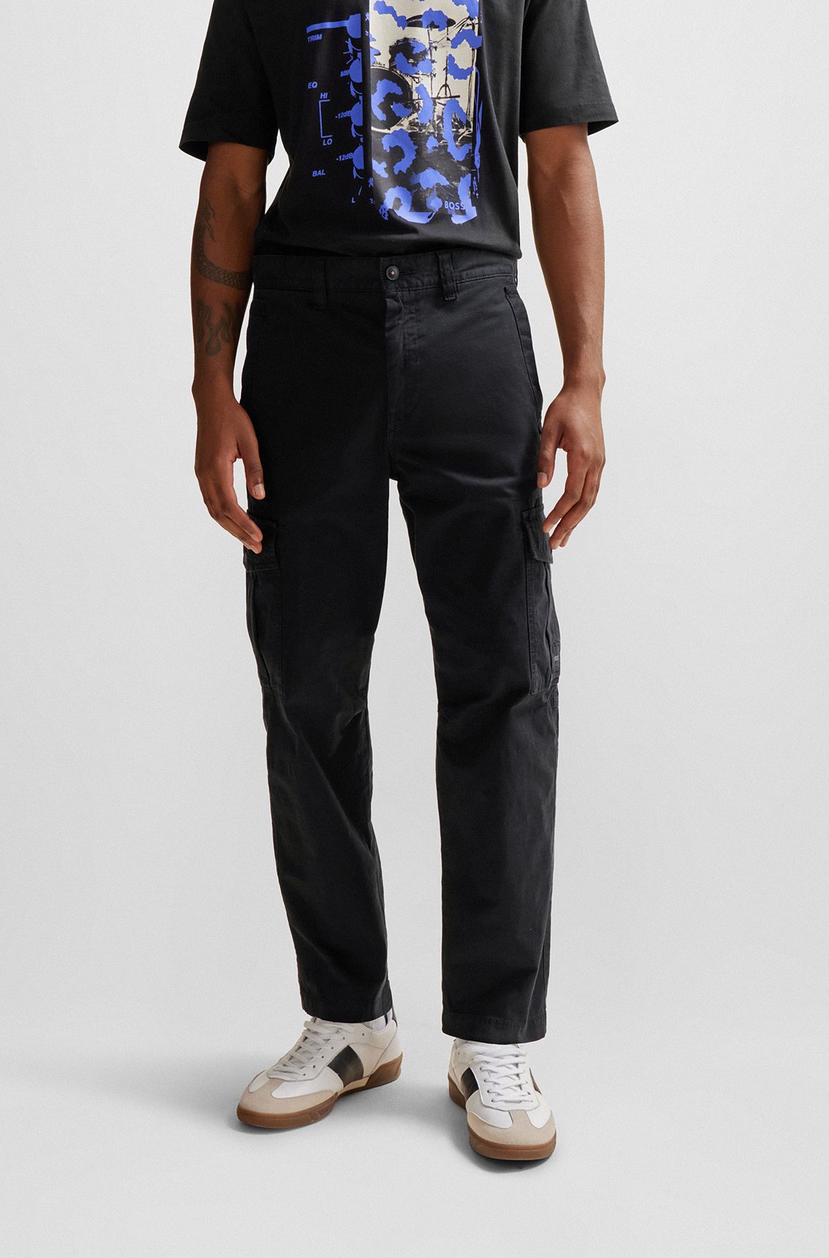 Pantaloni cargo in cotone elasticizzato con toppa con logo, Nero