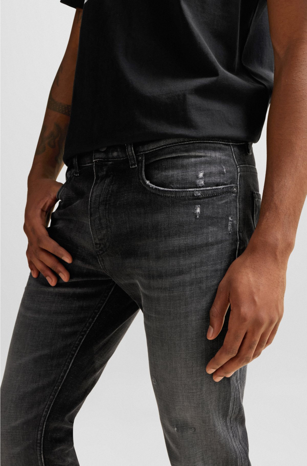 BOSS - Slim-fit jeans in black stretch denim