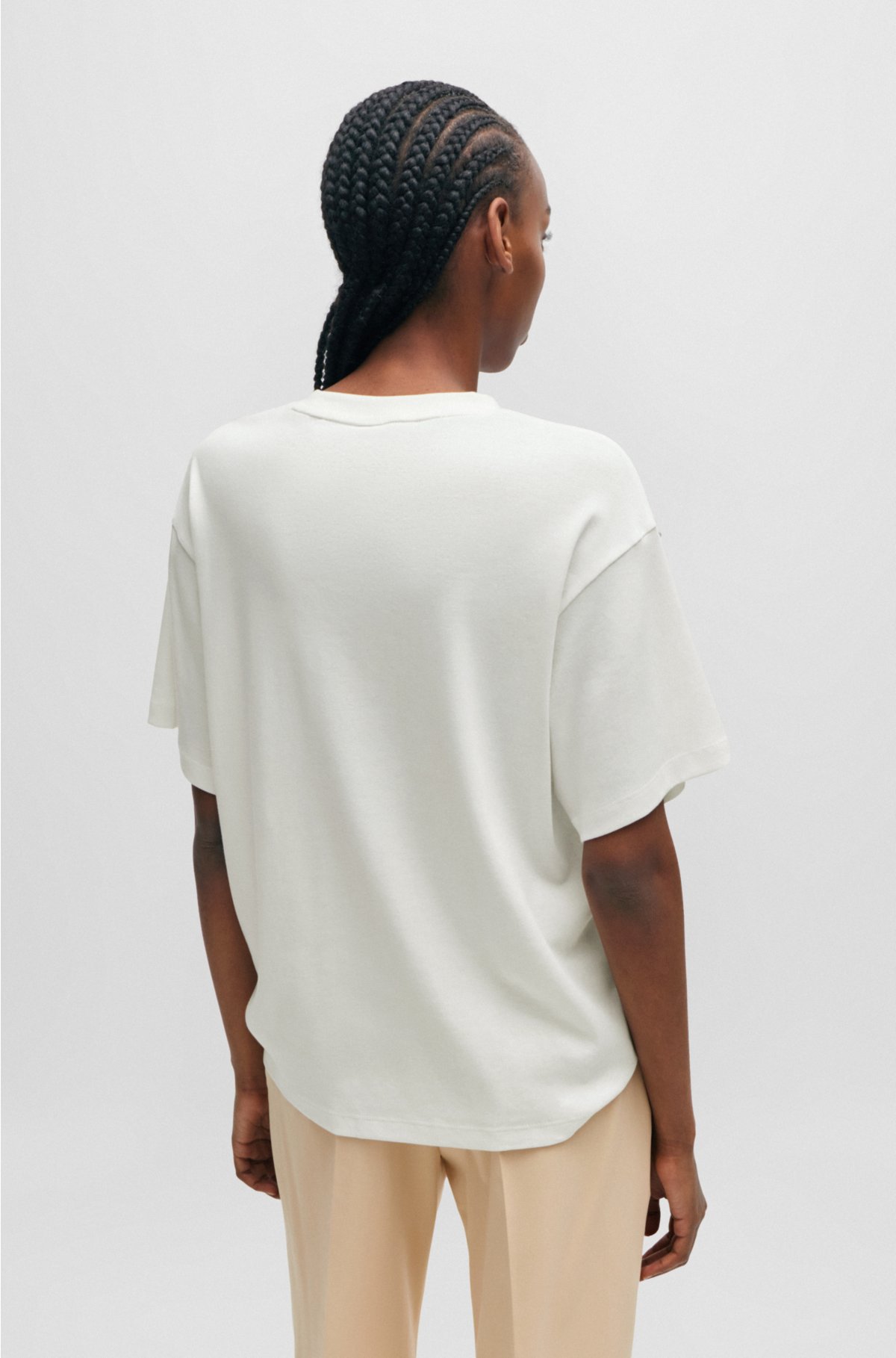 Relaxed-fit T-shirt in washed cotton with seasonal logo, White