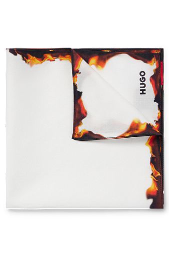 Pochette de costume en coton à imprimé saisonnier et logo, Blanc