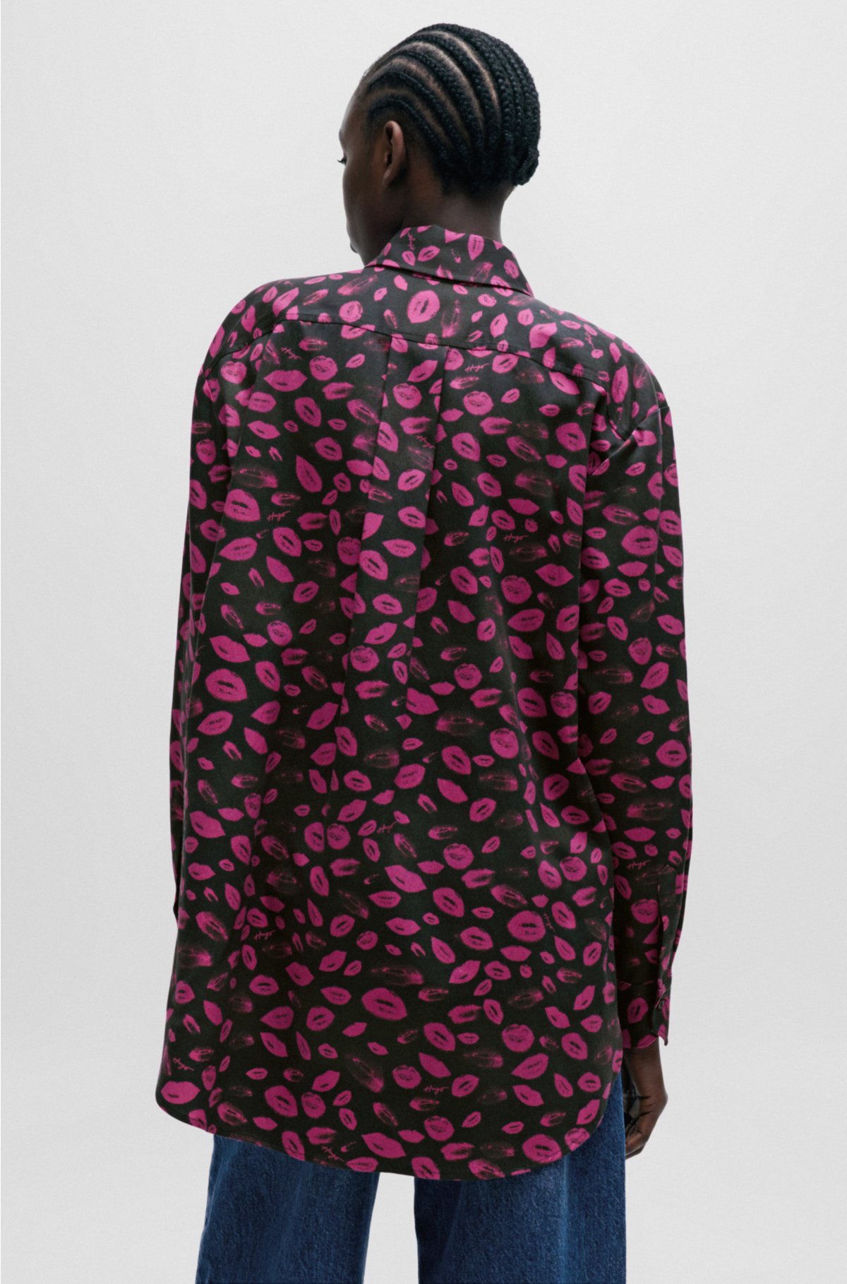 Oversized-fit blouse with ditsy lip print, Pink Patterned