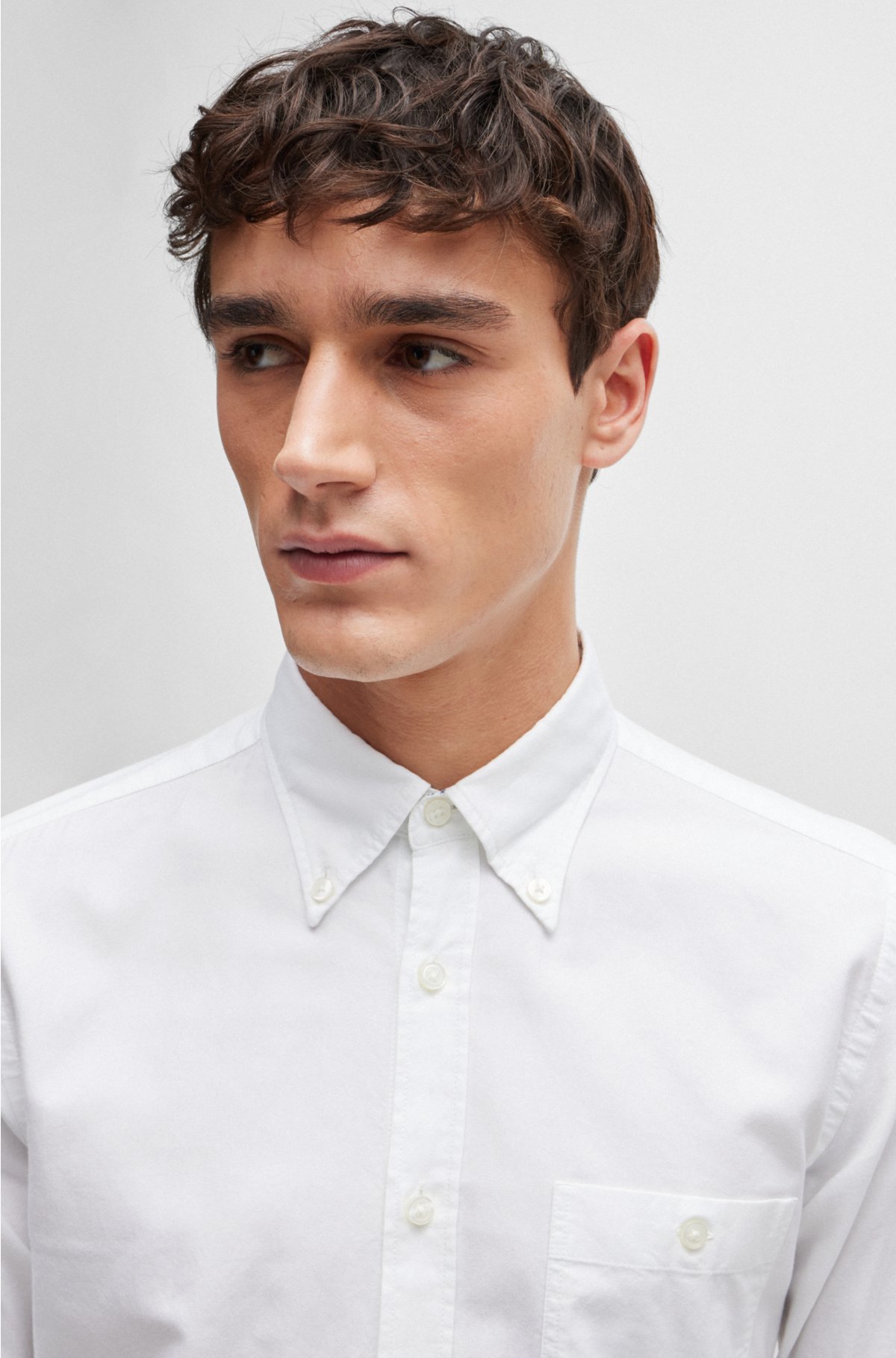 Slim-fit shirt in Oxford cotton with button-down collar, White