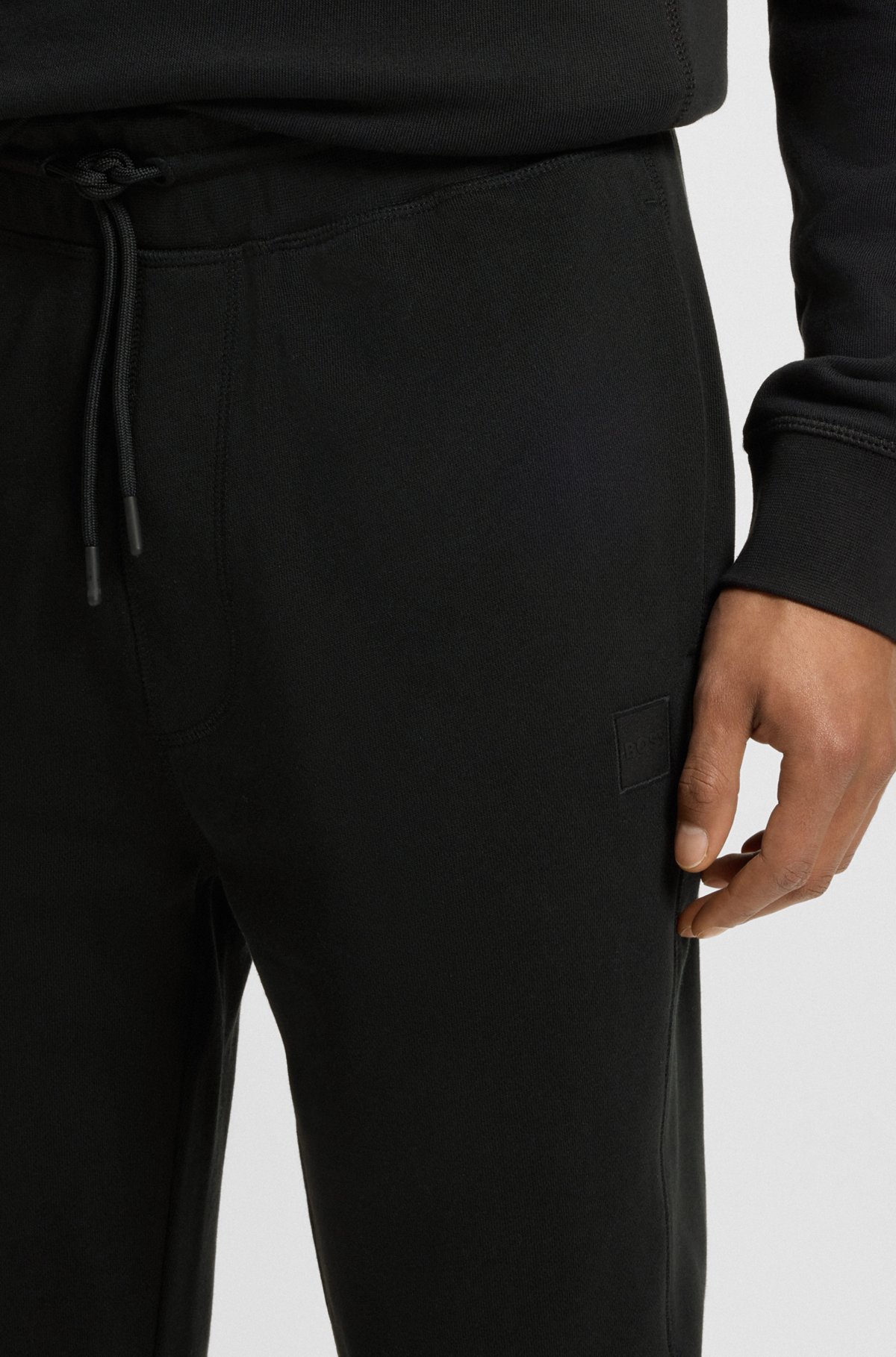 BOSS - コットンテリー トラックスーツボトムス ロゴパッチ BOSS - コットンテリー トラックスーツボトムス ロゴパッチ