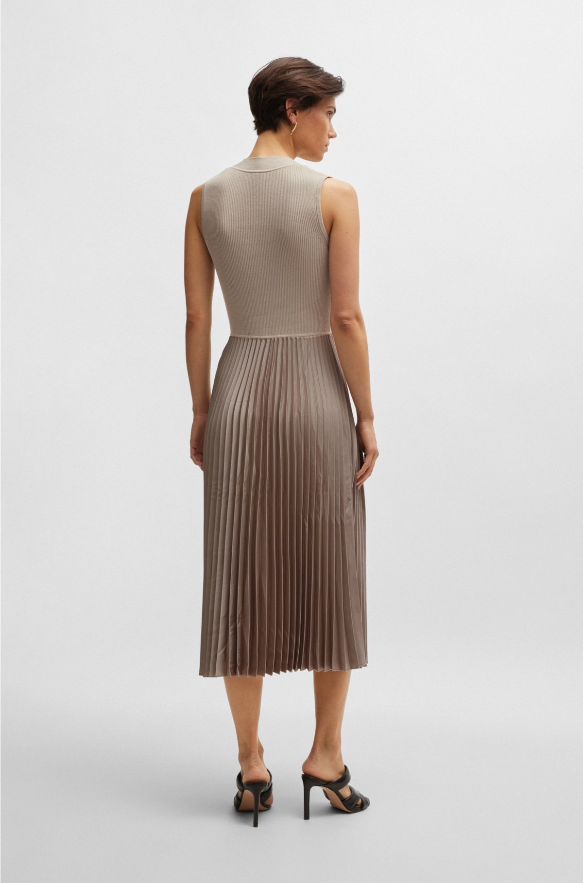 Mixed-material dress with plissé skirt, Light Beige
