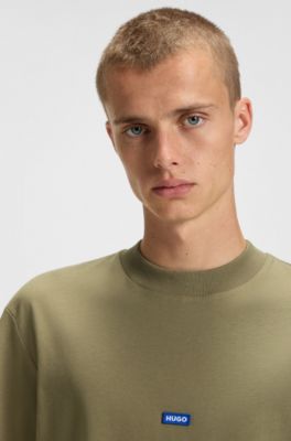 T-Shirt aus Baumwoll-Jersey mit blauem Logo-Aufn&auml;her, Olive
