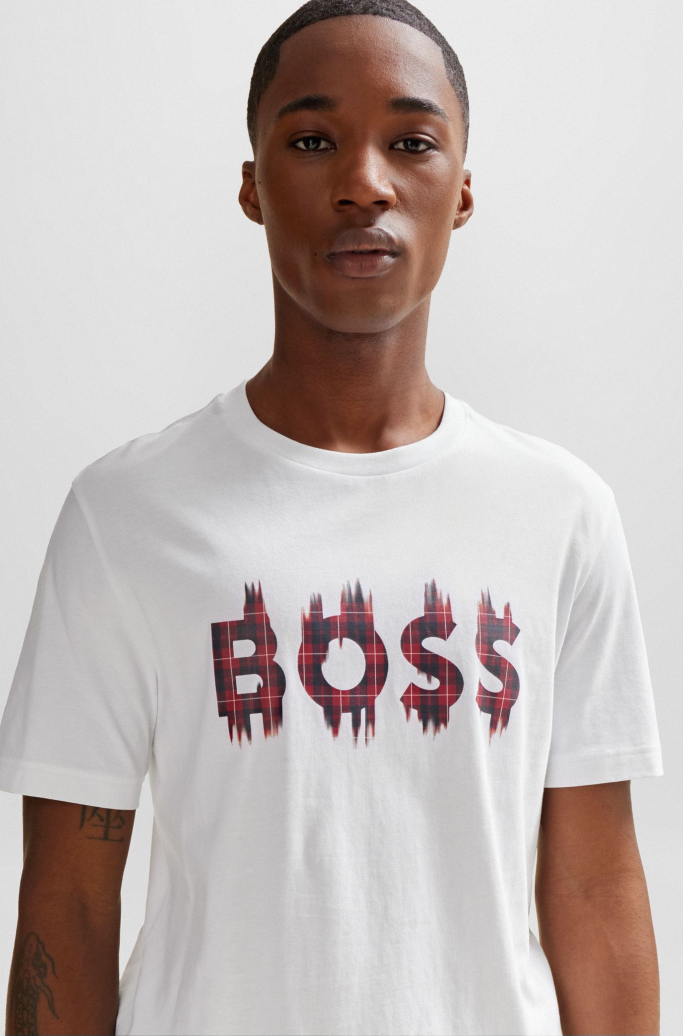 BOSS - コットンジャージー レギュラーフィットTシャツ シーズンアート 