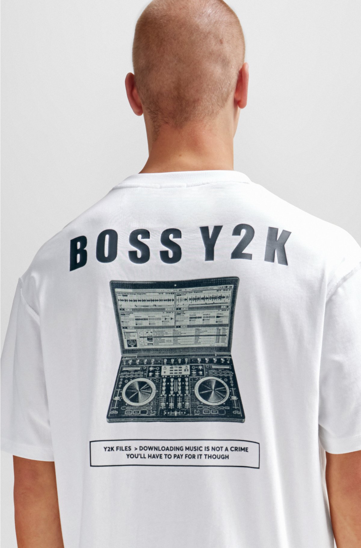 BOSS - コットンジャージー オーバーサイズフィットTシャツ シーズン 