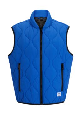 HUGO はっ水 キルティングジレ ロゴパッチ