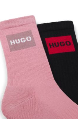 Lot de deux paires de chaussettes courtes &agrave; logos rouges, Noir / Rose