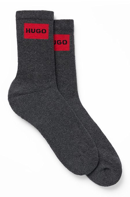 Set van twee paar korte sokken met rode logo’s, Grijs