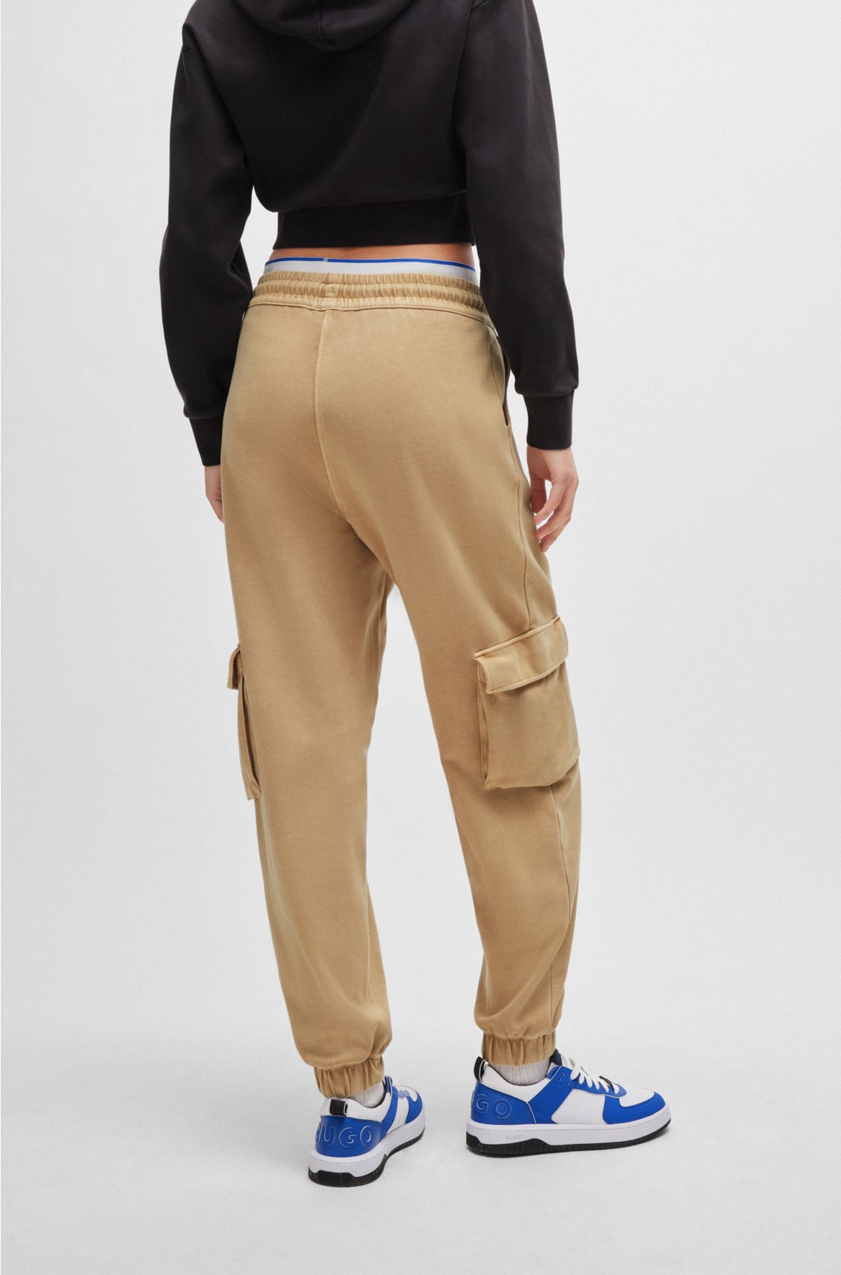 Relaxed-fit tracksuit bottoms with cargo pockets, Beige