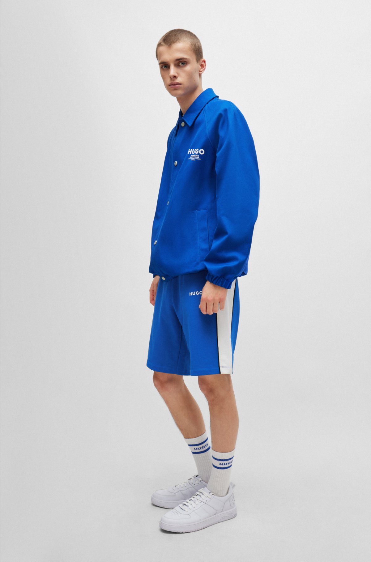 Slim-fit coach jacket with logo prints, Blue