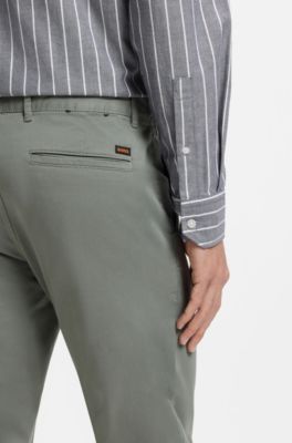 Chino slim fit in satin di cotone elasticizzato, Grigio chiaro