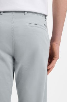 Chino slim fit in satin di cotone elasticizzato, Grigio chiaro
