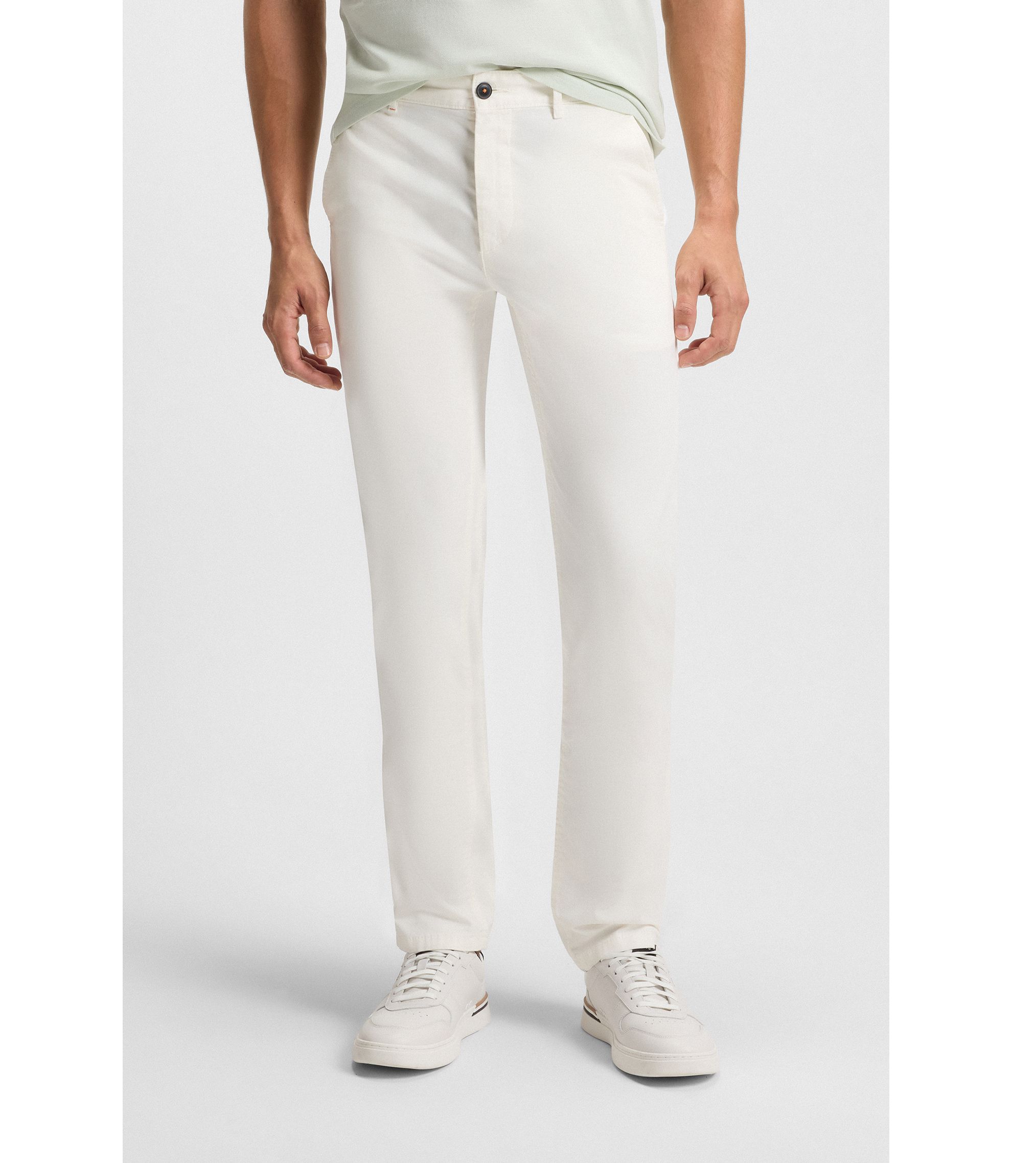 Slim-Fit Chino aus elastischem Baumwoll-Satin