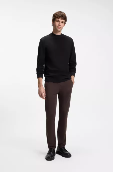 Pantalon Slim en satin stretch surteint
